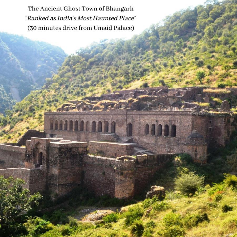 Umaid Palace - A Lakeside Heritage Palace Resort Near Jaipur Close To Bhangarh & Chand Baori Stepwell Abhaneri Dubbī Exterior foto